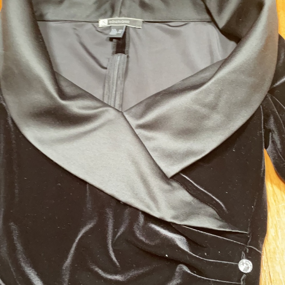 Flattering Top - Picture 8 of 9